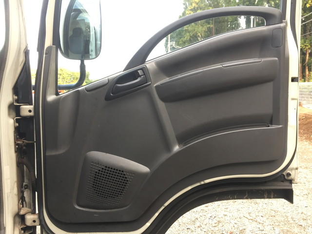 いすゞエルフアルミバン小型（2t・3t）[写真28]