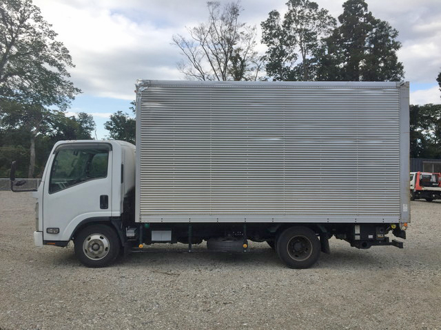 いすゞエルフアルミバン小型（2t・3t）[写真05]