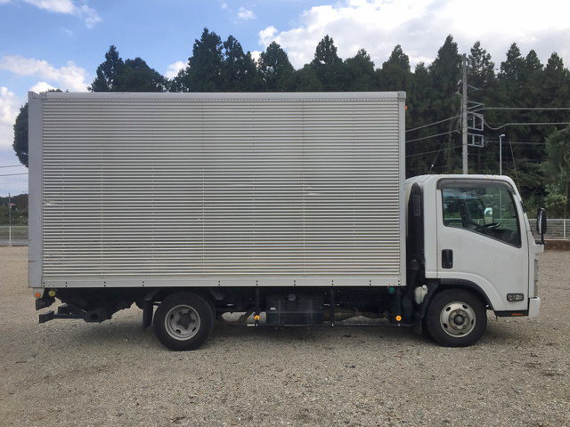 いすゞエルフアルミバン小型（2t・3t）[写真06]