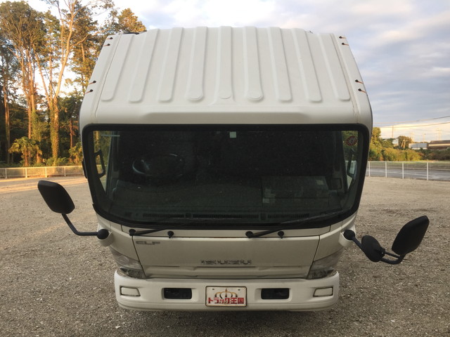 いすゞエルフアルミバン小型（2t・3t）[写真08]