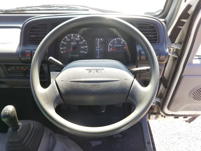 いすゞエルフ平ボディ小型（2t・3t）[写真31]