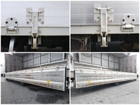 三菱ふそうファイター幌ウイング中型（4t）[写真17]