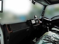 いすゞエルフクレーン6段小型（2t・3t）[写真26]