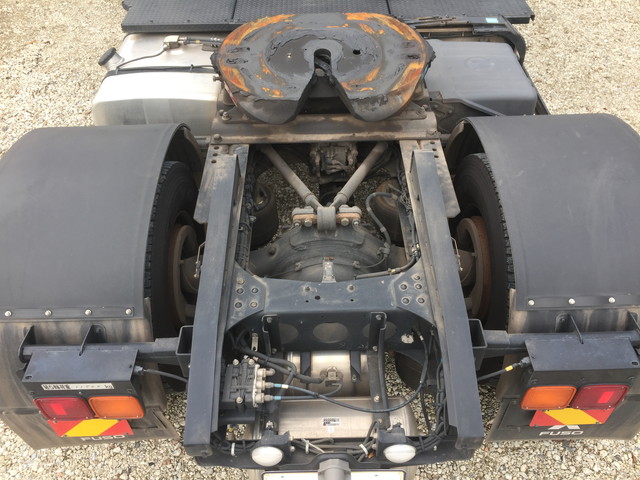 三菱ふそうスーパーグレートトレーラーヘッド（トラクターヘッド）大型（10t）[写真10]