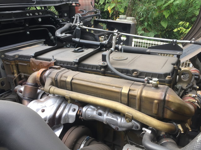 三菱ふそうスーパーグレートトレーラーヘッド（トラクターヘッド）大型（10t）[写真18]