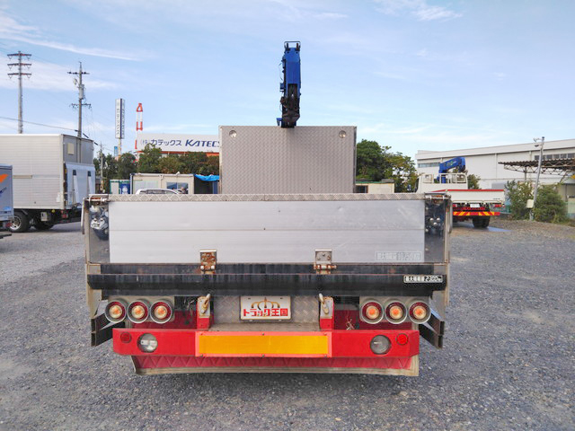 三菱ふそうファイターセルフクレーン5段中型（4t）[写真10]