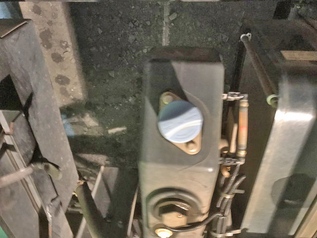 三菱ふそうファイターアームロール中型（4t）[写真19]