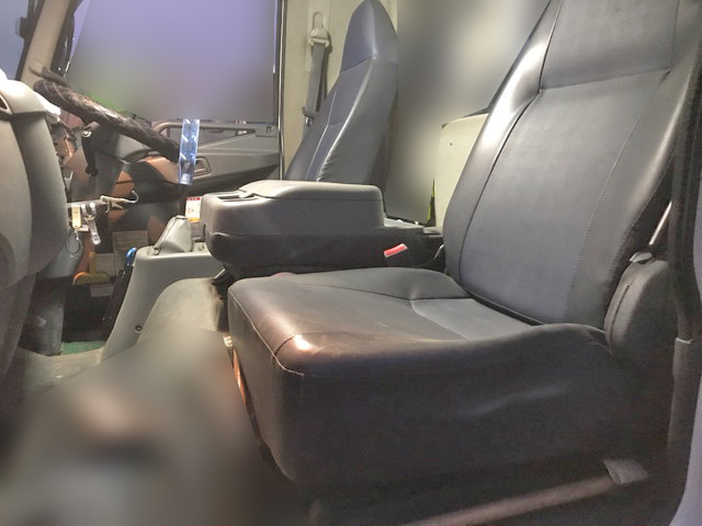 三菱ふそうファイターアームロール中型（4t）[写真30]