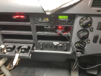 三菱ふそうファイターアームロール中型（4t）[写真33]