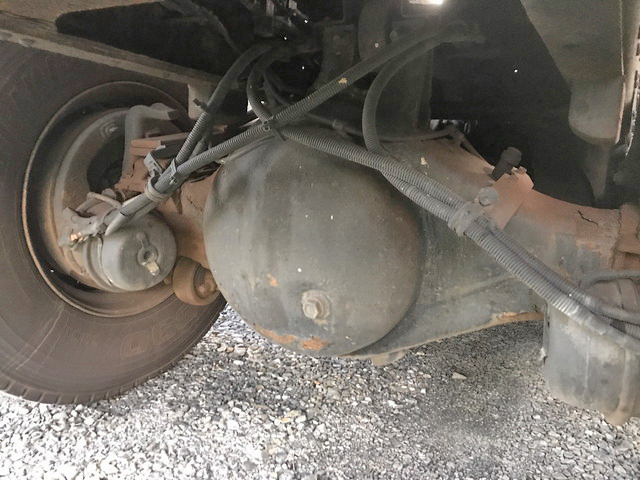 いすゞギガ深ダンプ（土砂禁ダンプ）大型（10t）[写真15]