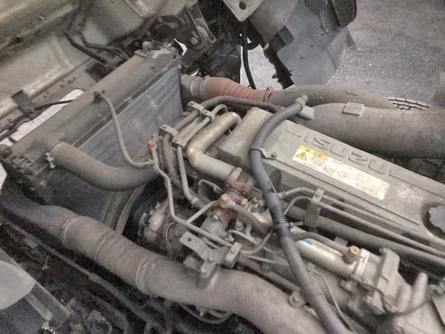 いすゞギガ深ダンプ（土砂禁ダンプ）大型（10t）[写真21]