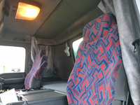 いすゞギガ深ダンプ（土砂禁ダンプ）大型（10t）[写真26]