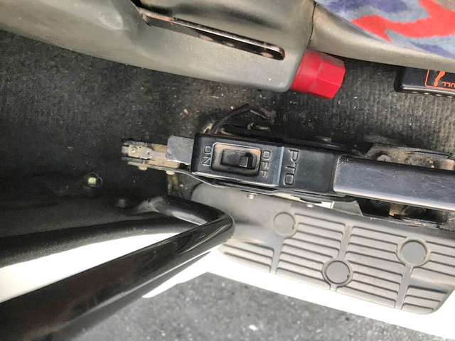 いすゞギガ深ダンプ（土砂禁ダンプ）大型（10t）[写真31]