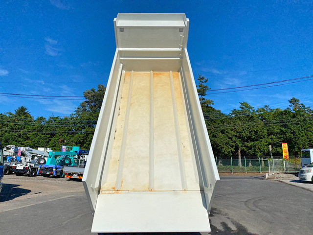 三菱ふそうスーパーグレート深ダンプ（土砂禁ダンプ）大型（10t）[写真12]