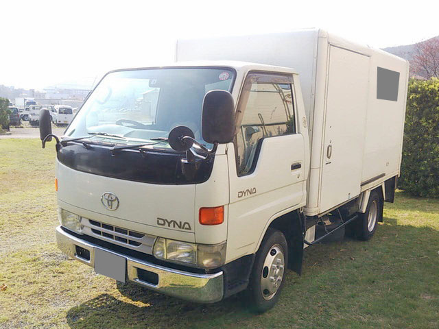 トヨタダイナ冷凍車（冷蔵車）小型（2t・3t）[写真03]
