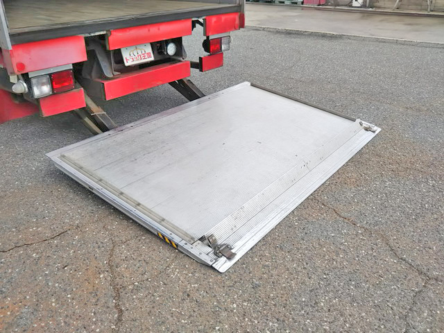 日野レンジャーアルミウイング中型（4t）[写真17]