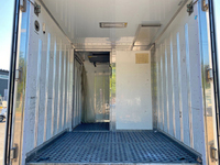 いすゞエルフ冷凍車（冷蔵車）小型（2t・3t）[写真11]