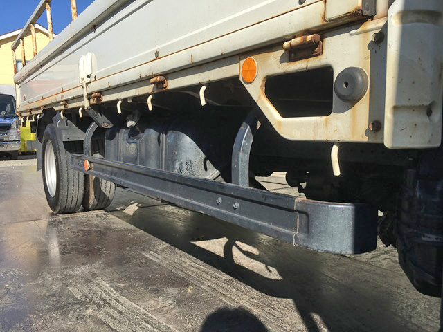 いすゞエルフ平ボディ小型（2t・3t）[写真18]