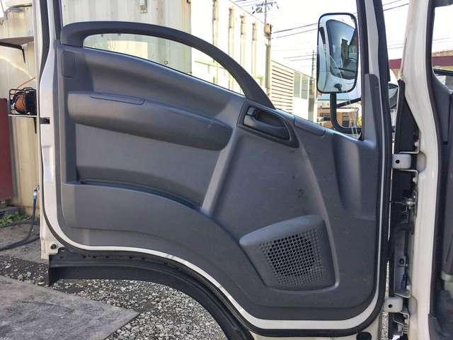 いすゞエルフ平ボディ小型（2t・3t）[写真25]