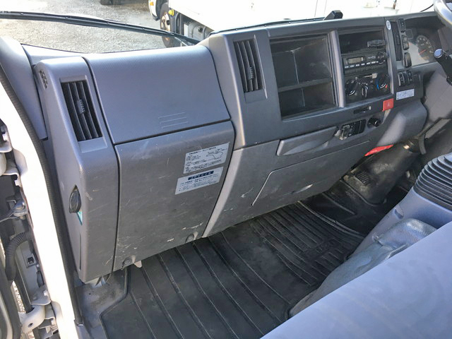 いすゞエルフ平ボディ小型（2t・3t）[写真30]