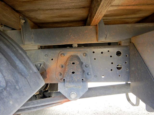 日野レンジャー平ボディ中型（4t）[写真23]