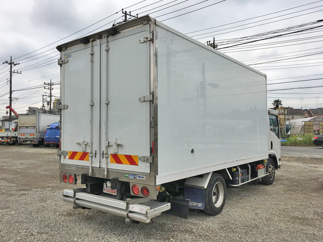 いすゞエルフ冷凍車（冷蔵車）小型（2t・3t）[写真02]