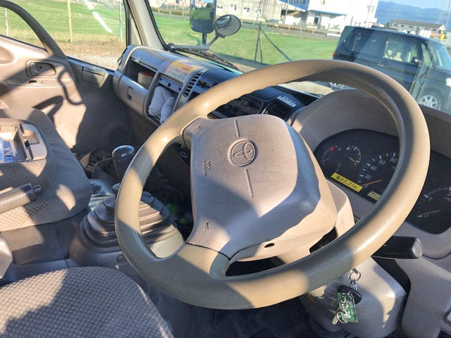 トヨタダイナ平ボディ小型（2t・3t）[写真21]