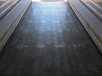 いすゞフォワード冷凍車（冷蔵車）中型（4t）[写真16]