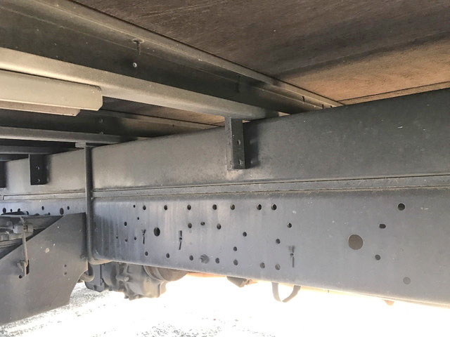 いすゞエルフアルミバン小型（2t・3t）[写真10]