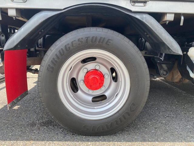 三菱ふそうキャンターガッツダブルキャブ（Wキャブ）小型（2t・3t）[写真14]