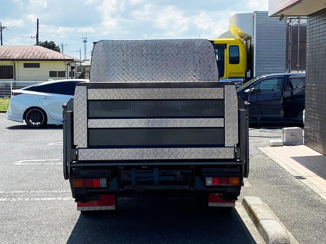 三菱ふそうキャンターガッツダブルキャブ（Wキャブ）小型（2t・3t）[写真06]