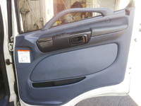 日野レンジャー冷凍車（冷蔵車）中型（4t）[写真22]