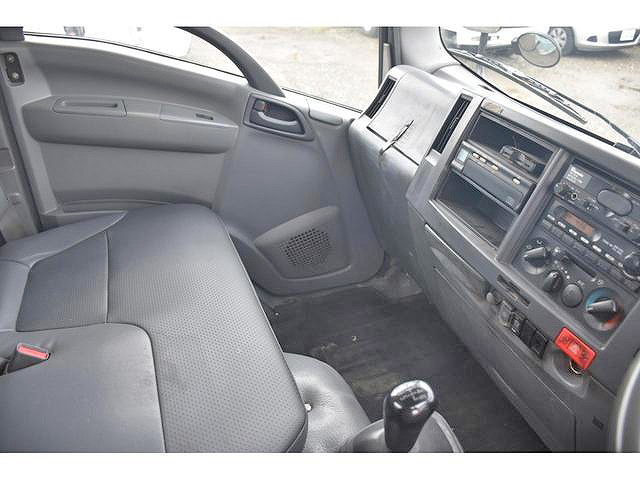 いすゞエルフパッカー車（塵芥車）小型（2t・3t）[写真11]