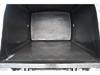 いすゞエルフパッカー車（塵芥車）小型（2t・3t）[写真17]