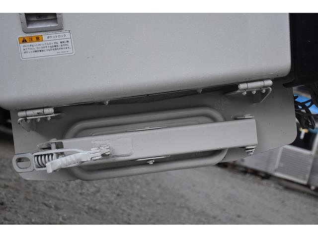 いすゞエルフパッカー車（塵芥車）小型（2t・3t）[写真20]