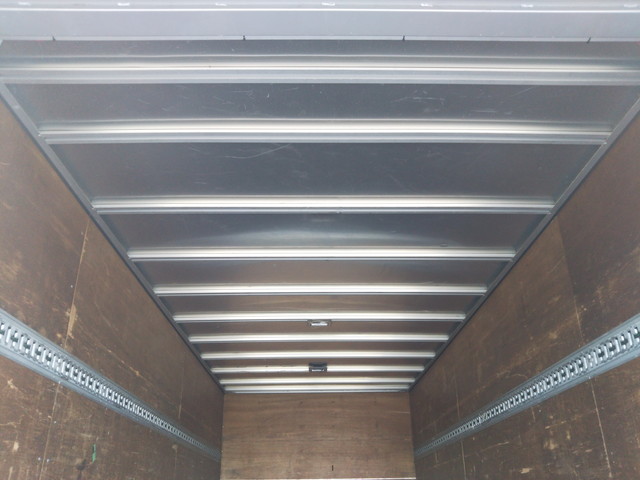 三菱ふそうファイターアルミバン中型（4t）[写真15]