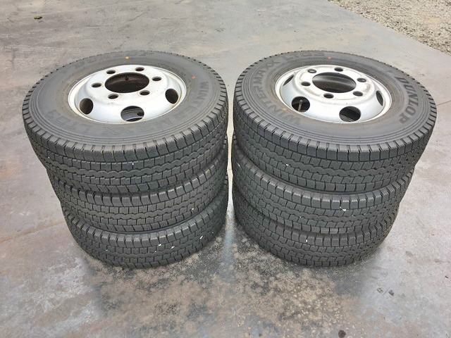 いすゞエルフ平ボディ小型（2t・3t）[写真15]