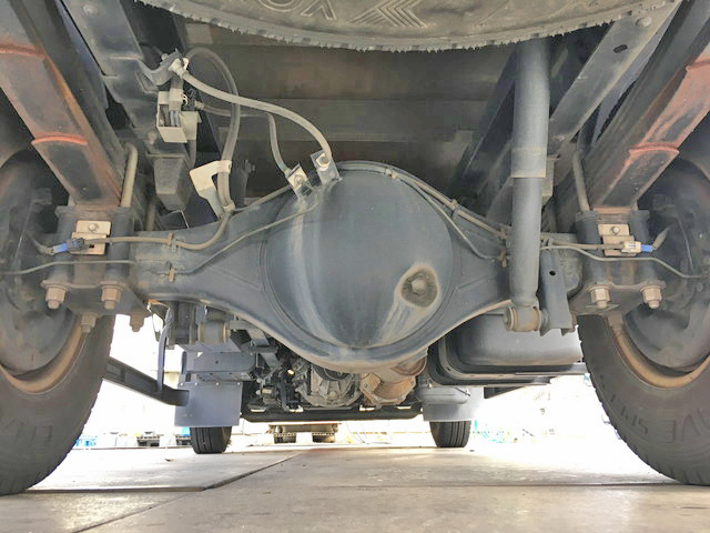 いすゞエルフ平ボディ小型（2t・3t）[写真23]