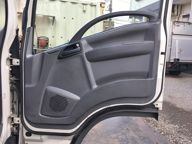 いすゞエルフ平ボディ小型（2t・3t）[写真28]