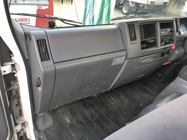 いすゞエルフ平ボディ小型（2t・3t）[写真29]