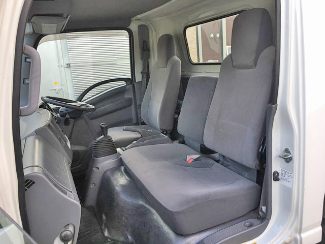 いすゞエルフ平ボディ小型（2t・3t）[写真30]