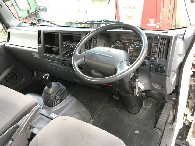 いすゞエルフ平ボディ小型（2t・3t）[写真33]