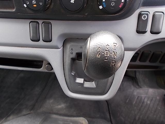 三菱ふそうキャンターダブルキャブ（Wキャブ）小型（2t・3t）[写真21]