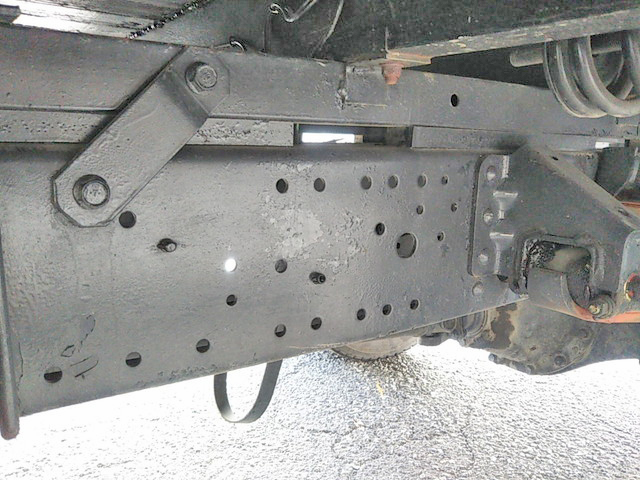 三菱ふそうキャンタークレーン4段小型（2t・3t）[写真25]