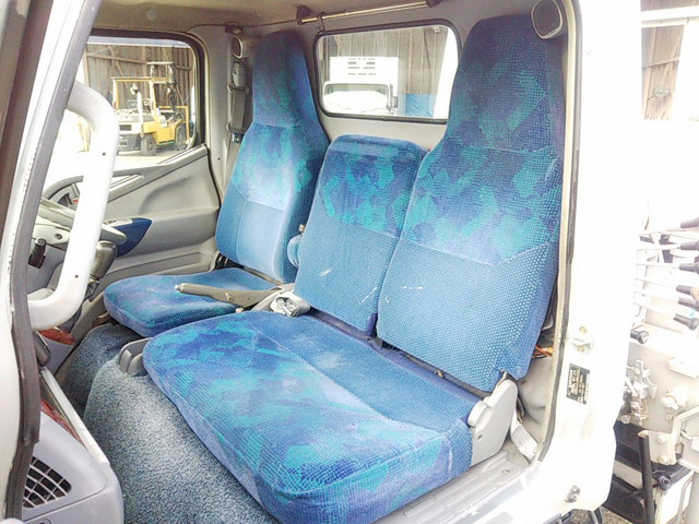 三菱ふそうキャンタークレーン4段小型（2t・3t）[写真33]