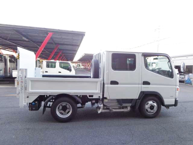 三菱ふそうキャンターダブルキャブ（Wキャブ）小型（2t・3t）[写真07]