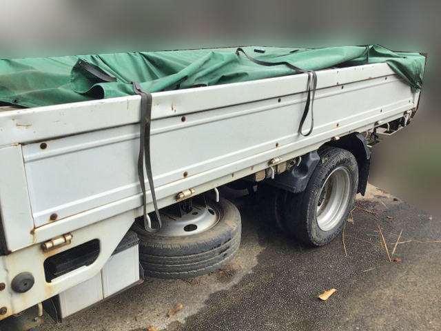 いすゞエルフ平ボディ小型（2t・3t）[写真05]