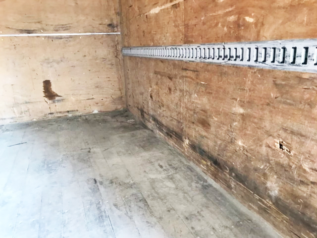 いすゞエルフアルミバン小型（2t・3t）[写真21]