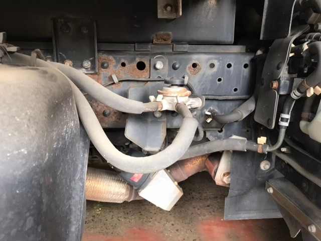 いすゞエルフアルミバン小型（2t・3t）[写真08]