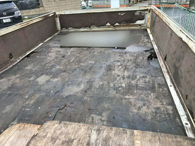 いすゞエルフ平ボディ小型（2t・3t）[写真14]